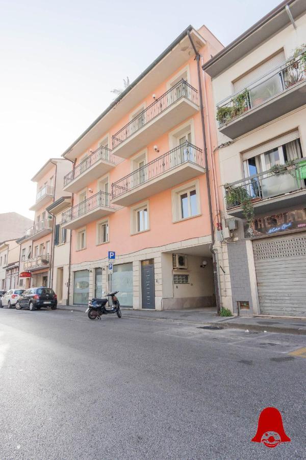Burlamacco Suites Viareggio Buitenkant foto